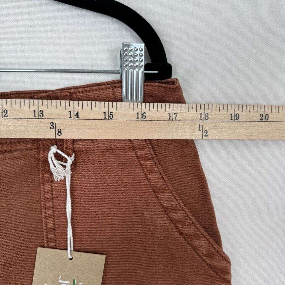 Women’s Rust Frayed Hem Utility Shorts - Picture 14 of 16